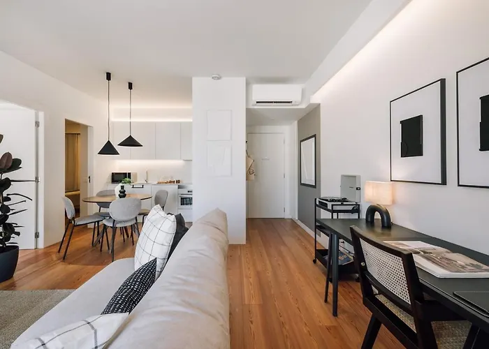 Akya - 2 Bedrooms In Arroios شقة *