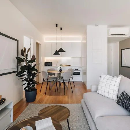 Akya - 2 Bedrooms In Arroios Apartment